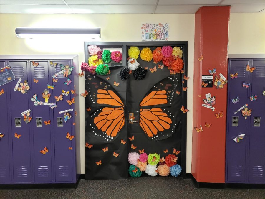 Spanish Teacher Conny Gutierrezs first place door, that features beautiful Monarch butterflies.