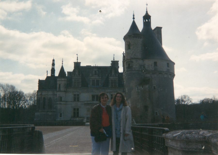 Deb Osborn and a friend in front of the Chateau of Chenonceau. 