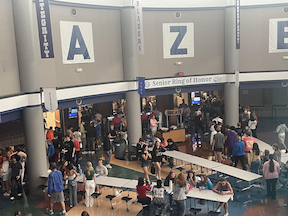 Students in the Commons during lunch on September 5.